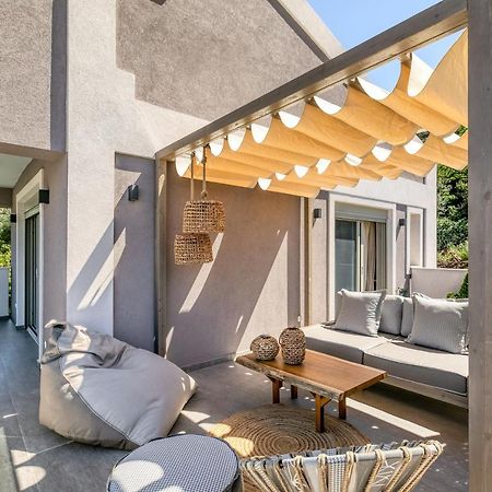 White Rock Villas Nikiana Exterior photo