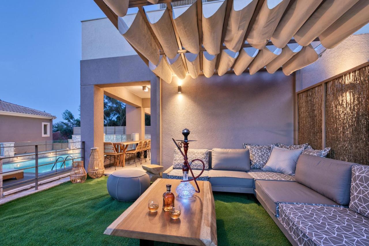 White Rock Villas Nikiana Exterior photo